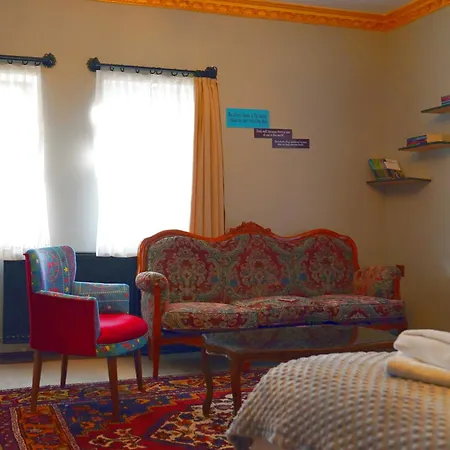 Alpha Stone House فندق غوريمِيه