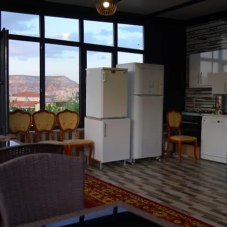 Otel Alpha Stone House