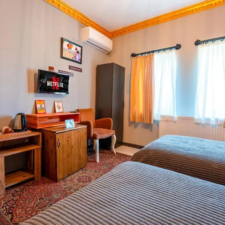 Ξενοδοχείο Alpha Stone House 4*