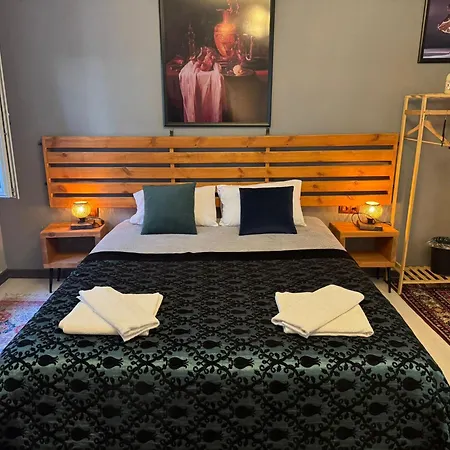 Otel Alpha Stone House