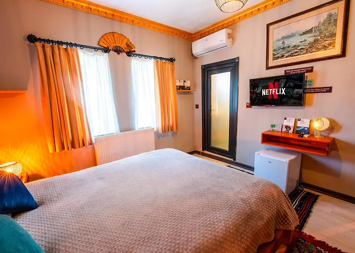 Hotel Alpha Stone House *