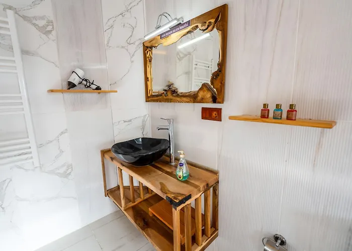 Alpha Stone House Отель *